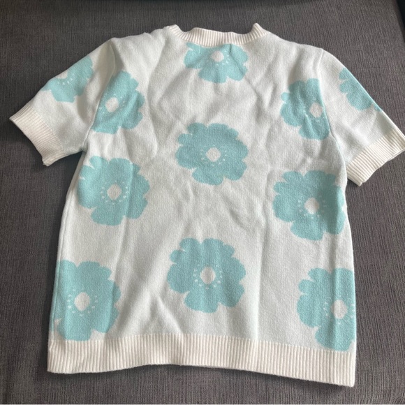 Short sleeve flower sweater - Picture 4 of 4